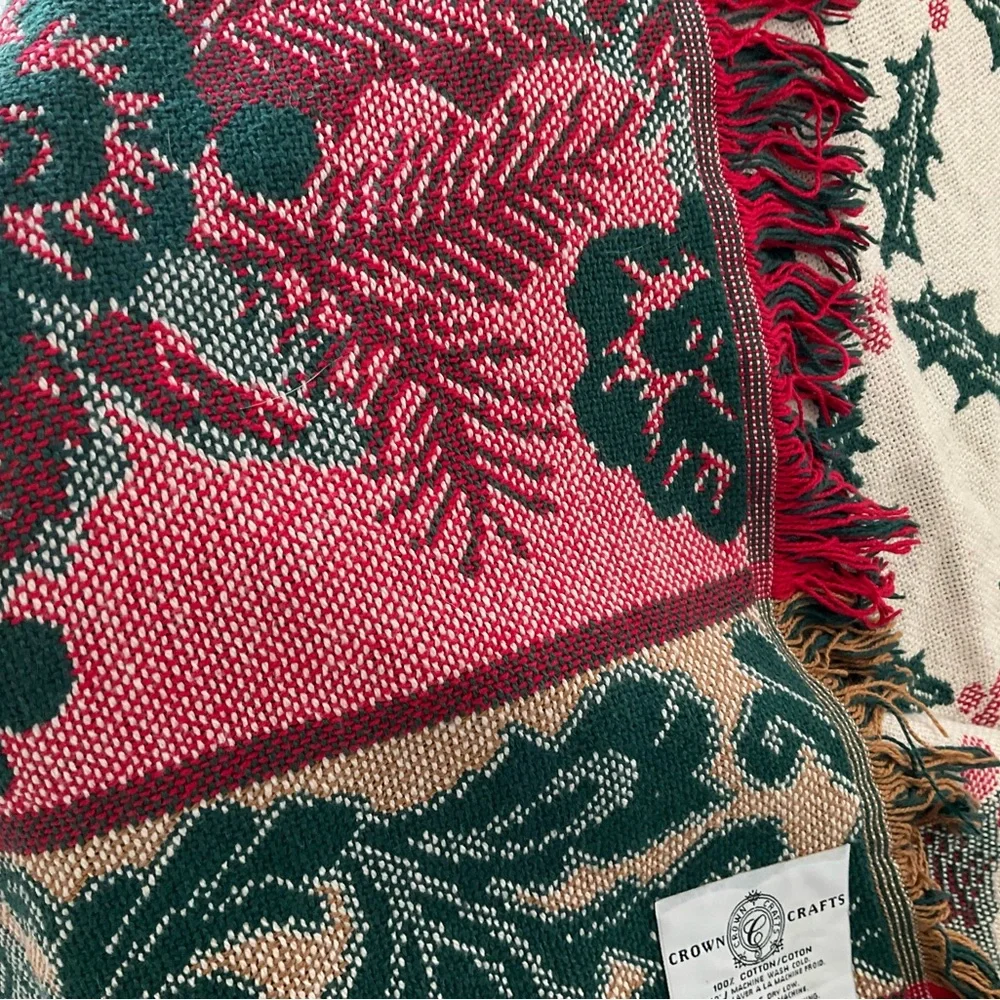 Crown Vintage Holiday Floral Throw Blanket 60x52